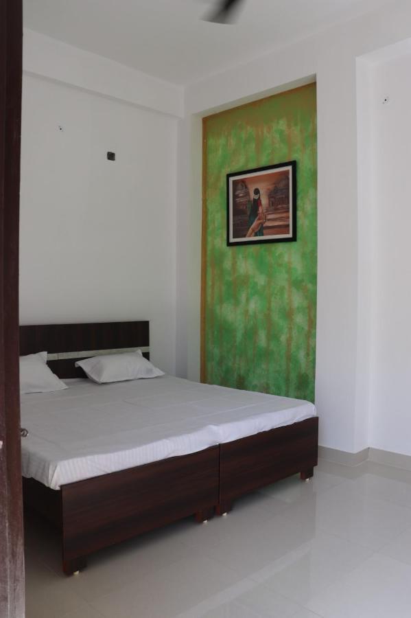 Aashiyana Home Stay Бопал Екстериор снимка